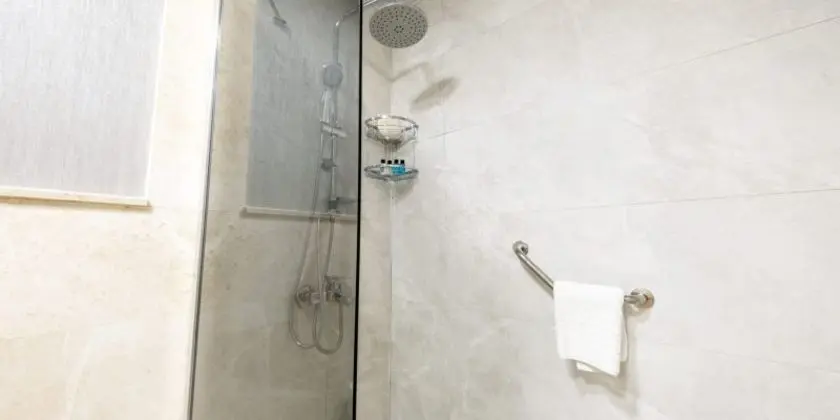 Standard Custom Geniş Yataklı Oda