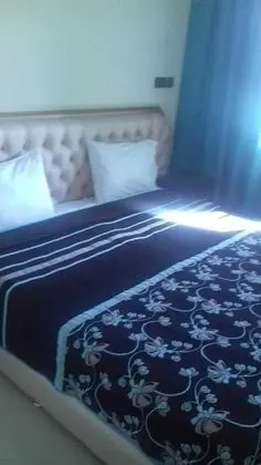 Stüdyo, Koy Manzaralı