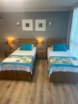 Triple, Şehir Manzaralı