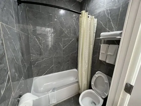 Grand Tek Büyük Yataklı Oda