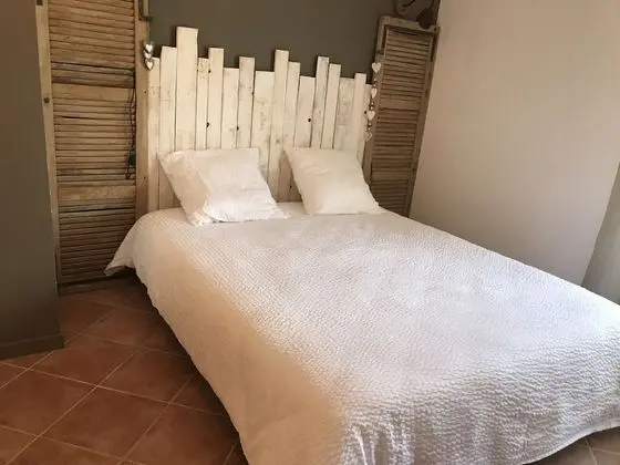 Tek Büyük Yataklı Oda (L'Olivier)