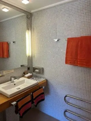 Comfort Tek Büyük Yataklı Oda, Banyolu/Duşlu, Bahçe Manzaralı