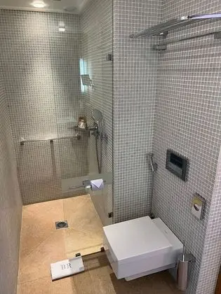 Comfort Tek Büyük Yataklı Oda, Banyolu/Duşlu, Bahçe Manzaralı