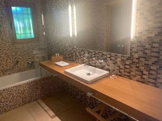 Deluxe Süit, Engellilere Uygun, Banyolu/Duşlu