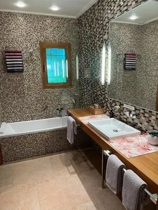 Deluxe Süit, Engellilere Uygun, Banyolu/Duşlu