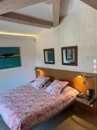 Luxury Tek Büyük Yataklı Oda, Engellilere Uygun, Banyolu/Duşlu