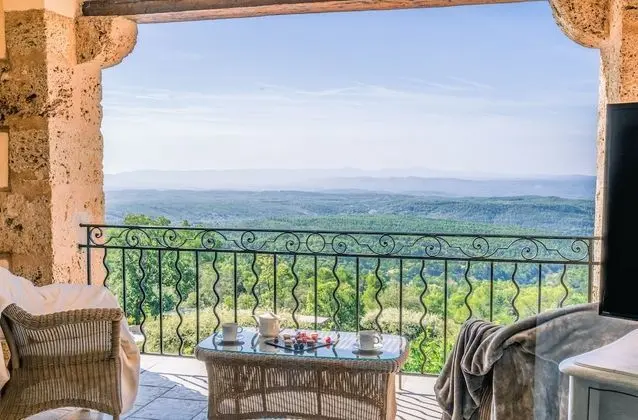 Oda (Spa access included)