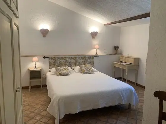 Dört Kişilik Oda (Le Grenier)