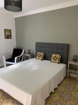 Üç Kişilik Oda (La Treille)