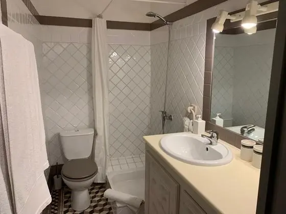 Üç Kişilik Oda (La Treille)