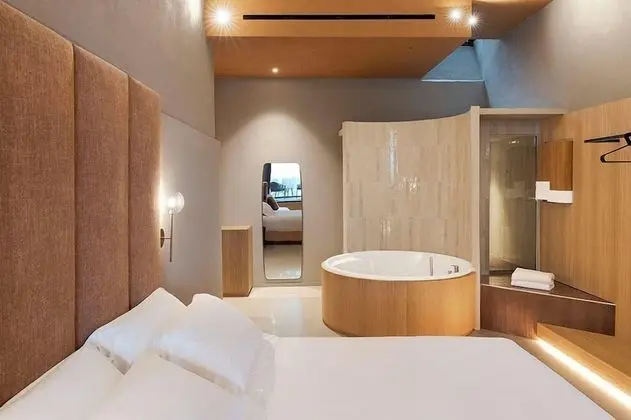 Özel spa küveti
