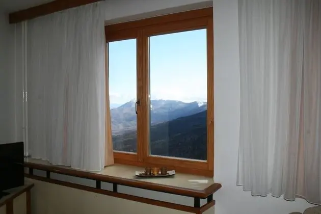 Basic Tek Büyük veya İki Ayrı Yataklı Oda, Dağ Manzaralı