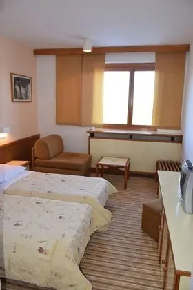 Panoramic Üç Kişilik Oda, Dağ Manzaralı