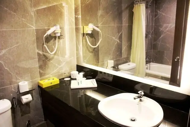 Executive Süit, 1 En Büyük (King) Boy Yatak, Balkon, Havuz Manzaralı
