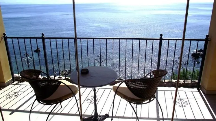 Deluxe Tek Büyük Yataklı Oda, Balkon, Deniz Manzaralı