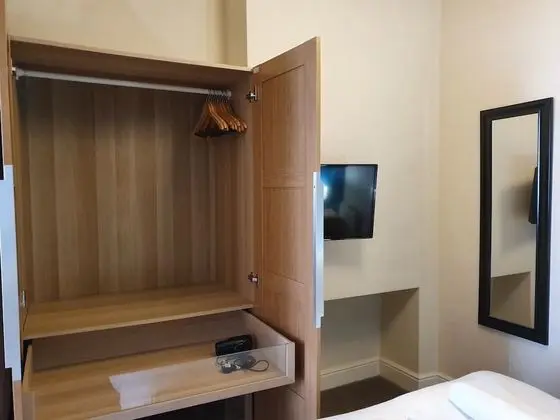Apart Daire, 1 Çift Kişilik Yatak