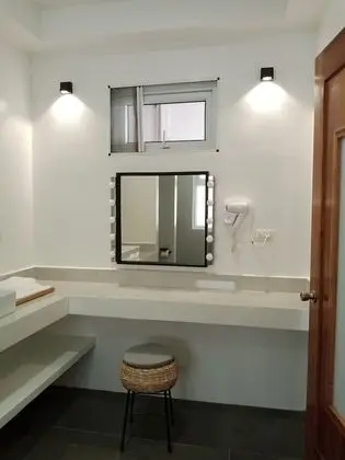 Deluxe Dört Kişilik Oda
