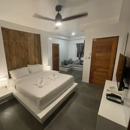 Deluxe Tek Büyük Yataklı Oda