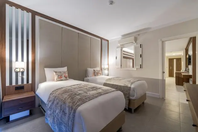 https://images.etstur.com/imgproxy/resize/2560x1440/files/images/hotelImages/etsrooms/519913/Batihan_Beach_Resort___Spa_20260514150033_2.jpg