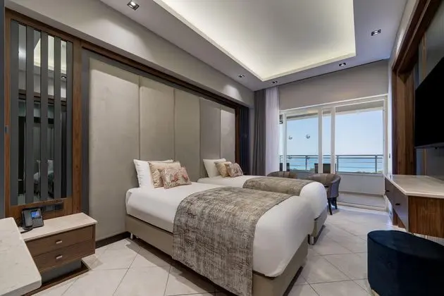 https://images.etstur.com/imgproxy/resize/2560x1440/files/images/hotelImages/etsrooms/519913/Batihan_Beach_Resort___Spa_20260514155824_3.jpg