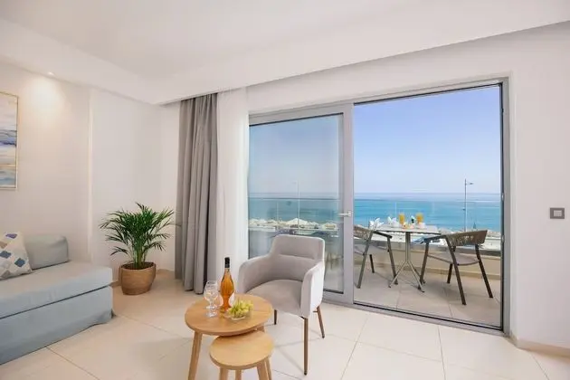 Superior Suite, Front Sea View