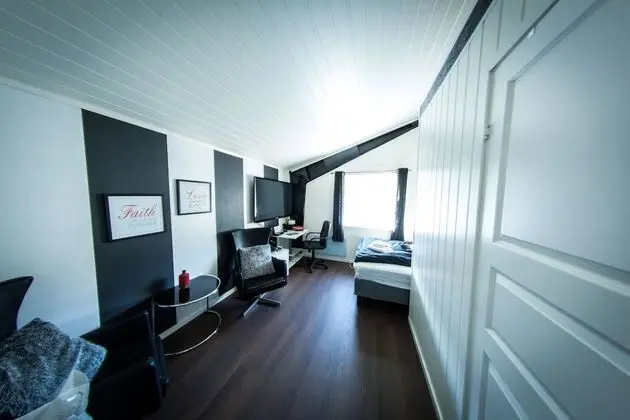 Tek Büyük Yataklı Oda