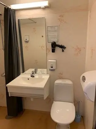 Traditional Tek Büyük veya İki Ayrı Yataklı Oda