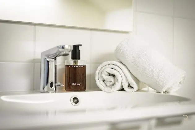 Classic Tek Büyük Yataklı Oda