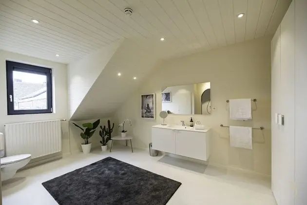 Comfort Tek Büyük Yataklı Oda