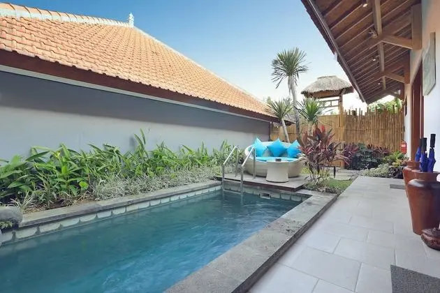 Deluxe Villa, 2 Yatak Odası, Sigara İçilmez, Havuz Manzaralı