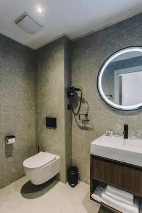 Deluxe Tek Büyük veya İki Ayrı Yataklı Oda