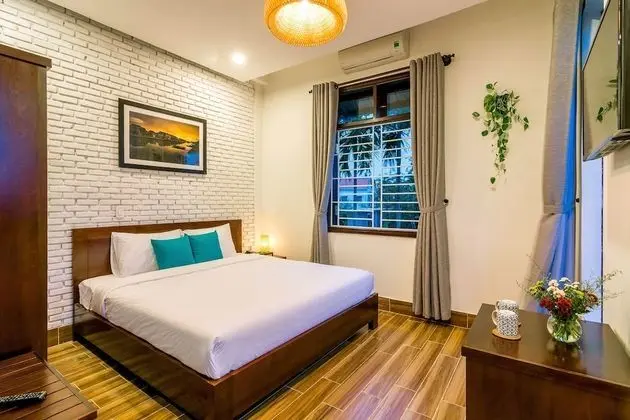 Deluxe Tek Büyük Yataklı Oda, Bahçe Manzaralı