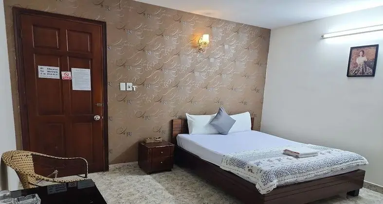 Tek Büyük Yataklı Oda