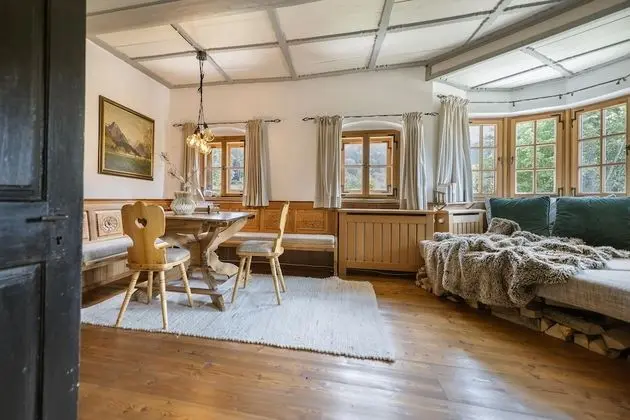 Romantic Ev, 5 Yatak Odası, Balkon, Dağ Manzaralı