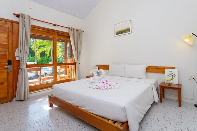 Bungalov, Havuz Kenarı