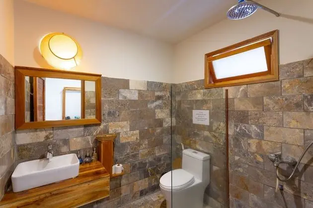 Bungalov, Havuz Kenarı