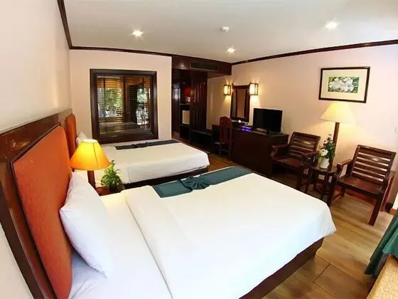 Grand Deluxe