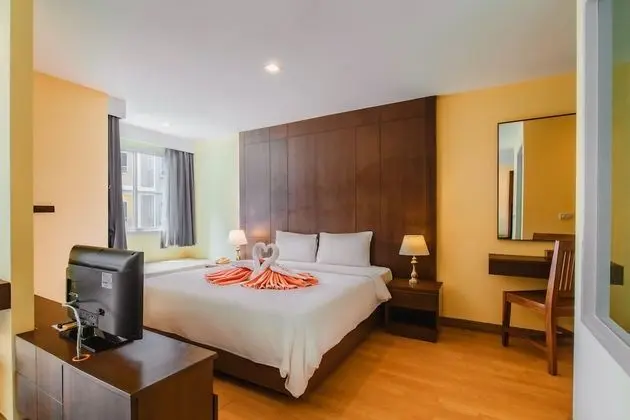 Deluxe Suite King - City View