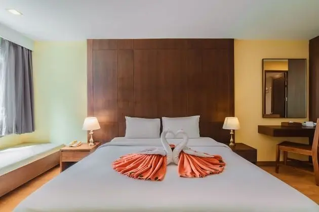 Deluxe Suite King - City View