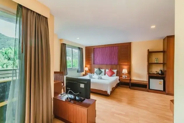 Executive Suite - City View