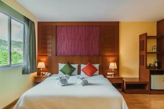 Executive Suite - City View