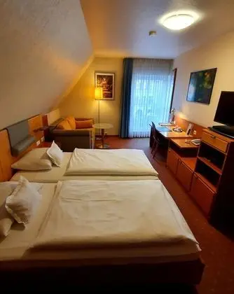 Comfort Tek Büyük Yataklı Oda