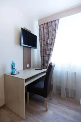 Economy Tek Büyük Yataklı Oda