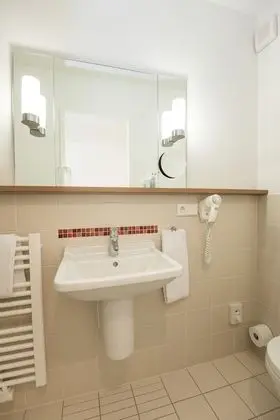 Tek Kişilik Oda, 1 Tek Kişilik Yatak