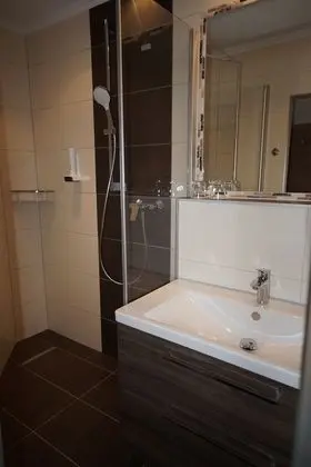 Comfort Tek Büyük Yataklı Oda, 1 En Büyük (King) Boy Yatak, Sigara İçilmez, Anti Alerjik