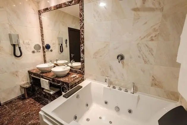 Deluxe Tek Büyük Yataklı Oda, Deniz Manzaralı