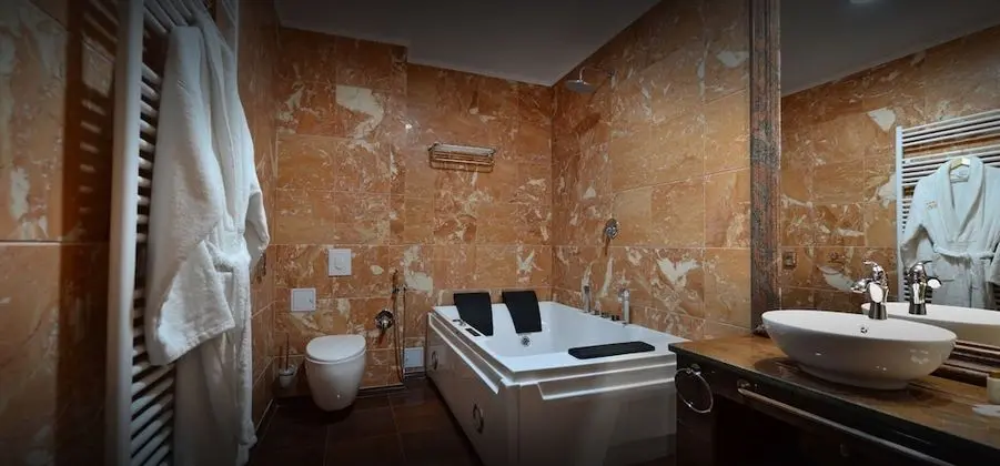 Deluxe Tek Büyük Yataklı Oda, Deniz Manzaralı