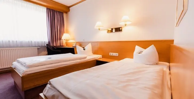 Basic İki Ayrı Yataklı Oda