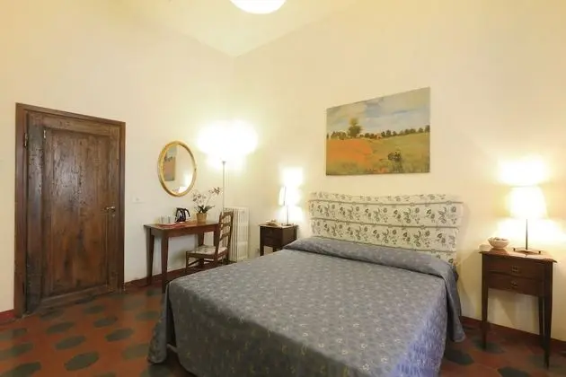 Tek Büyük Yataklı Oda, Ortak Banyo (with ensuite shower)