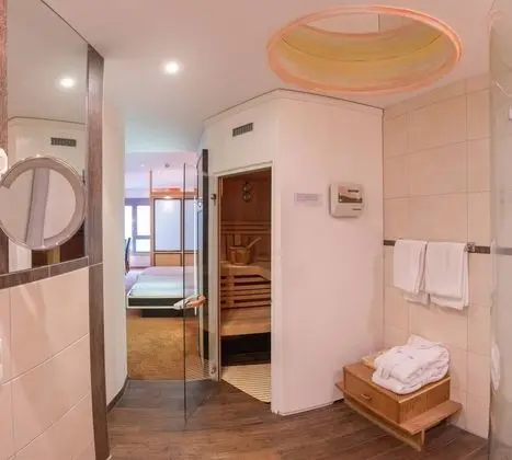 Tek Büyük Yataklı Oda